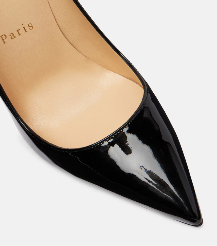 Black patent leather pointed-toe shoe with &